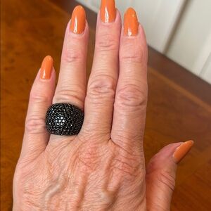 Elegant Sparkle! Black Spinel Silver Dome Ring